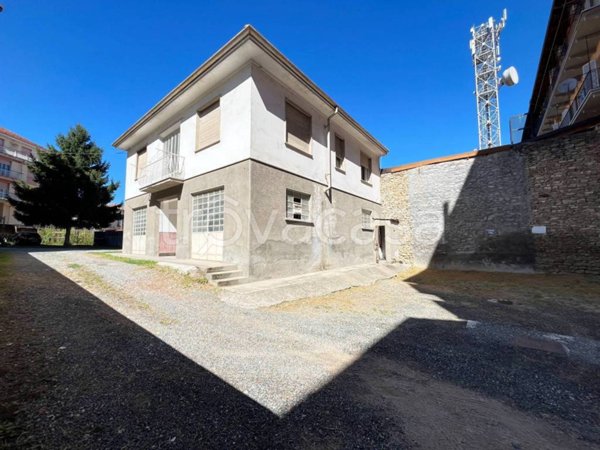 casa indipendente in vendita a Canelli