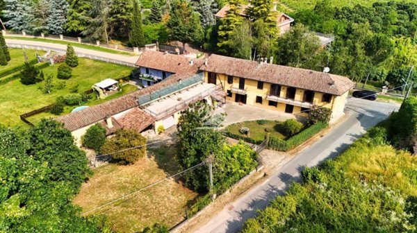 casale in vendita a Canelli