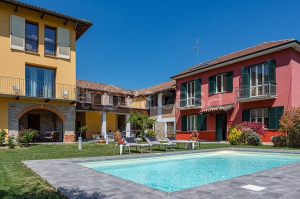 casale in vendita a Canelli