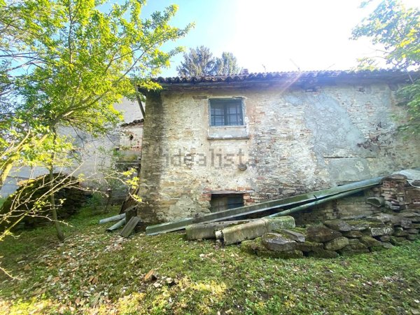 casa indipendente in vendita a Canelli