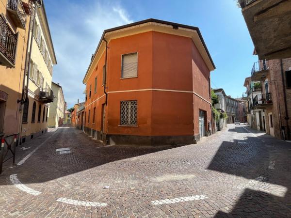 casa indipendente in vendita a Canelli