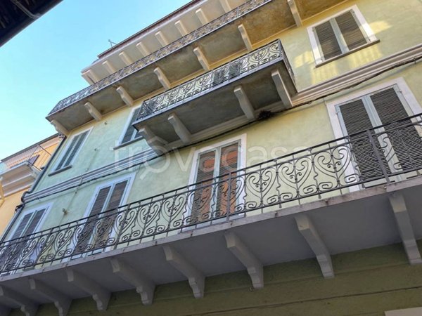 casa indipendente in vendita a Canelli