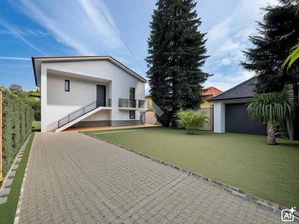 casa indipendente in vendita a Canelli