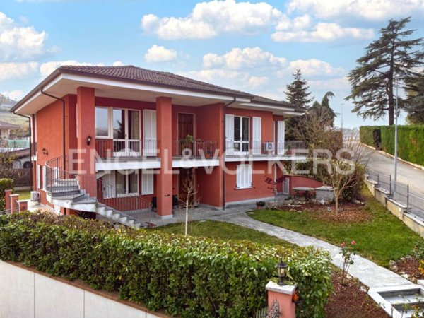 casa indipendente in vendita a Canelli