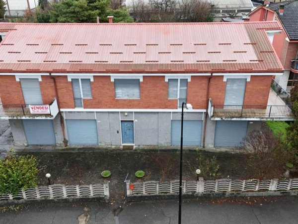 casa indipendente in vendita a Canelli