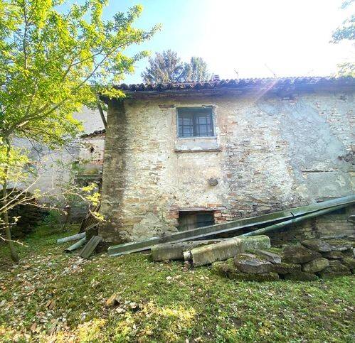 casa indipendente in vendita a Canelli