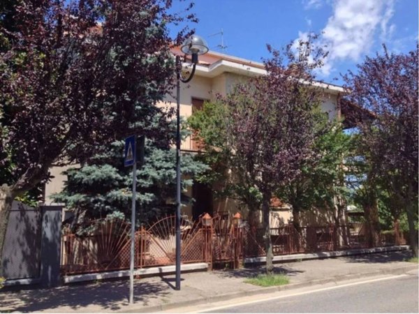 casa indipendente in vendita a Canelli