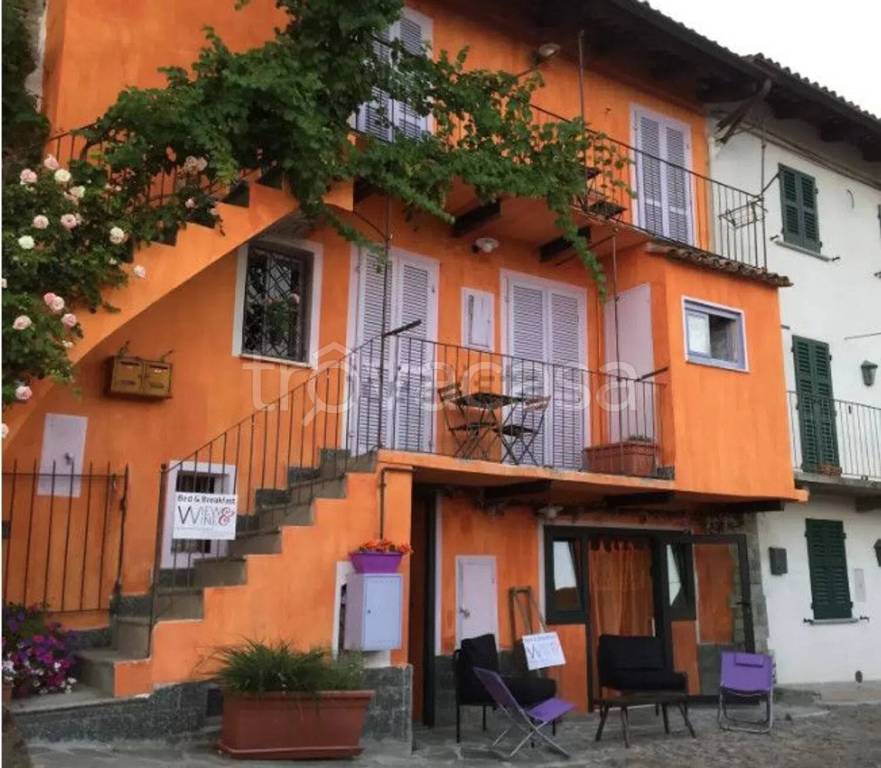 casa indipendente in vendita a Canelli