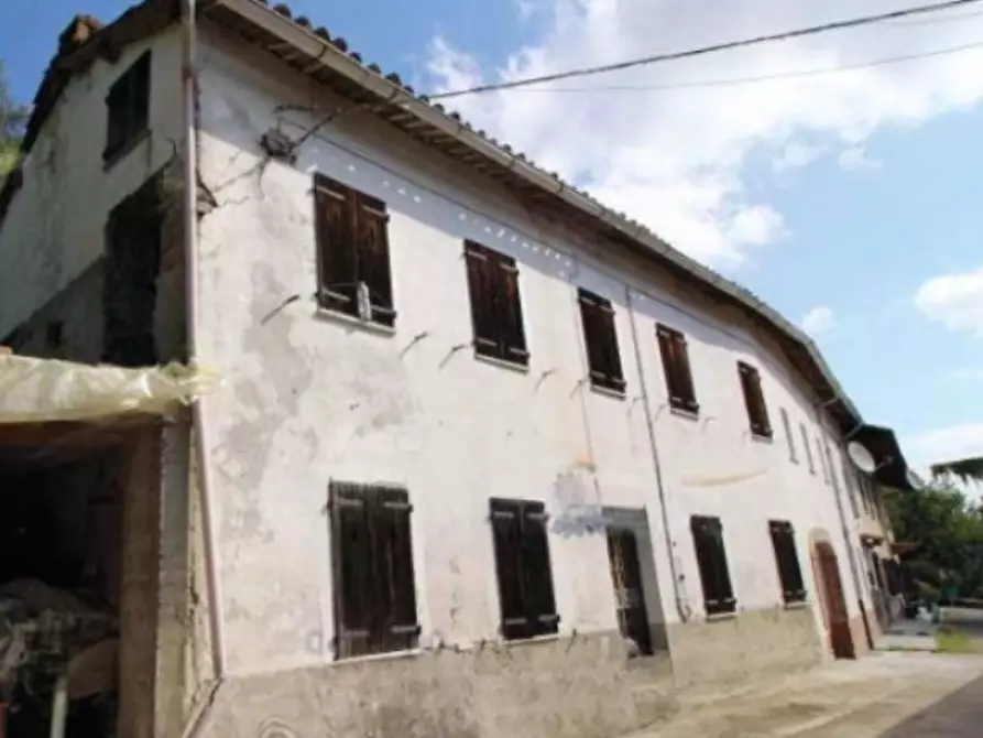 casa indipendente in vendita a Canelli
