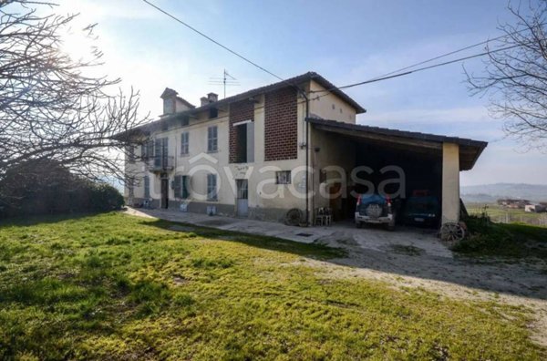 casa indipendente in vendita a Canelli
