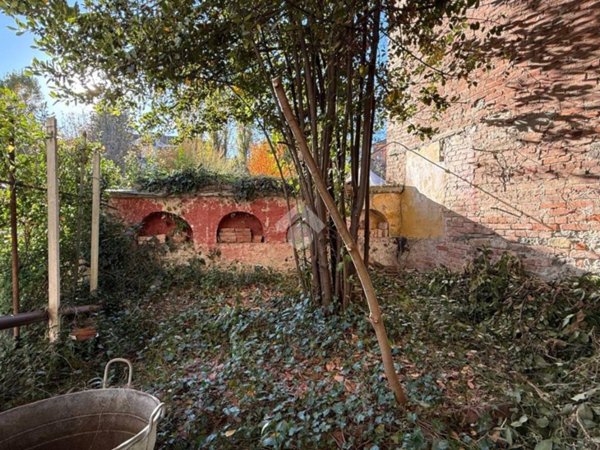 casa indipendente in vendita a Canelli