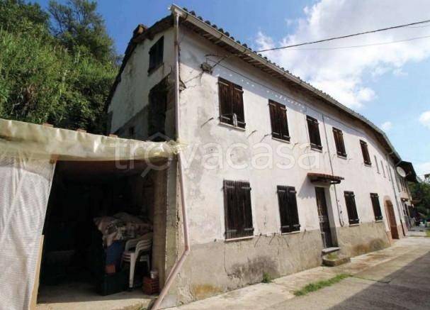 casa indipendente in vendita a Canelli