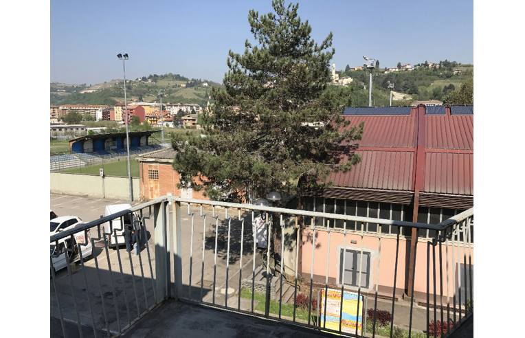 casa indipendente in vendita a Canelli