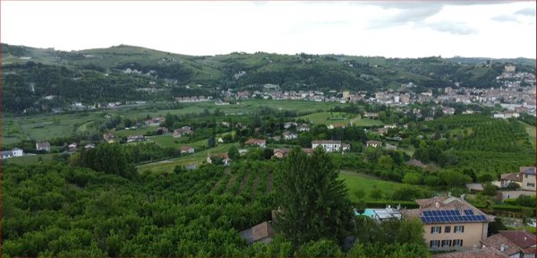 esavano in vendita a Canelli