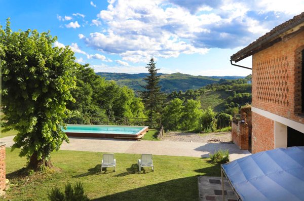 casa indipendente in vendita a Canelli