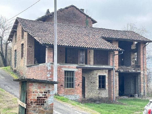 casale in vendita a Canelli