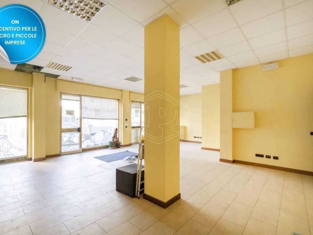 ufficio in vendita a Canelli