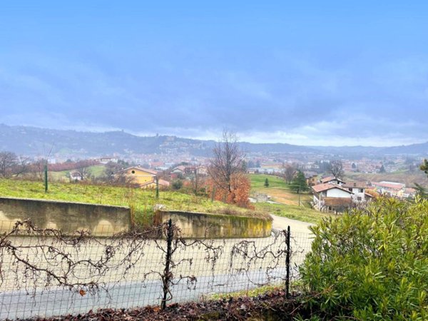 casa indipendente in vendita a Canelli