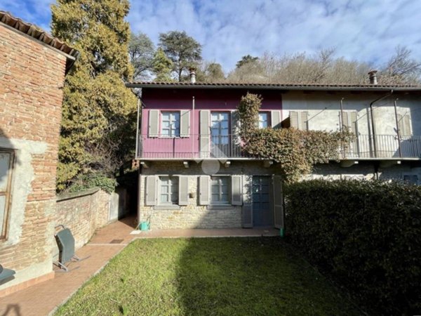 casa indipendente in vendita a Canelli