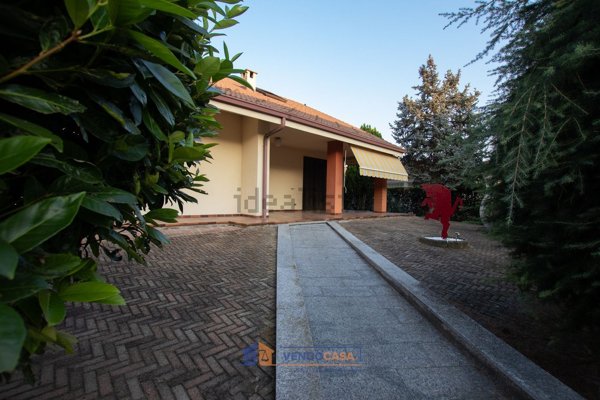 casa indipendente in vendita a Canelli