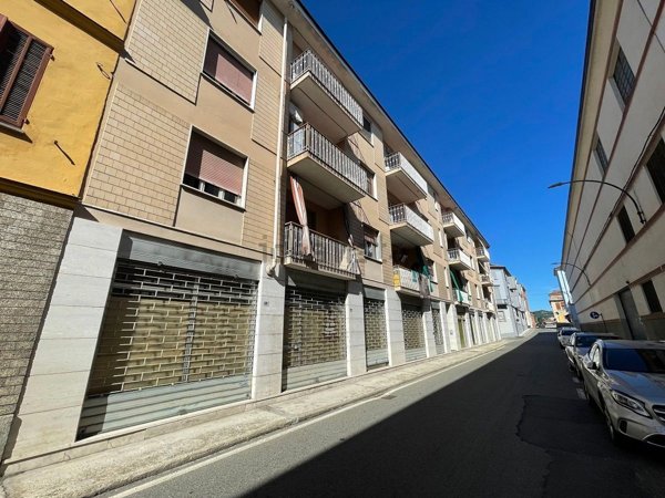 ufficio in vendita a Canelli