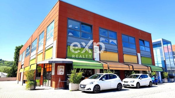 locale di sgombero in vendita a Canelli