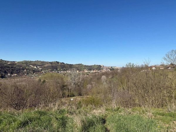 casa indipendente in vendita a Canelli