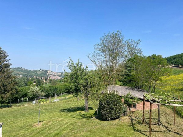 casa indipendente in vendita a Canelli