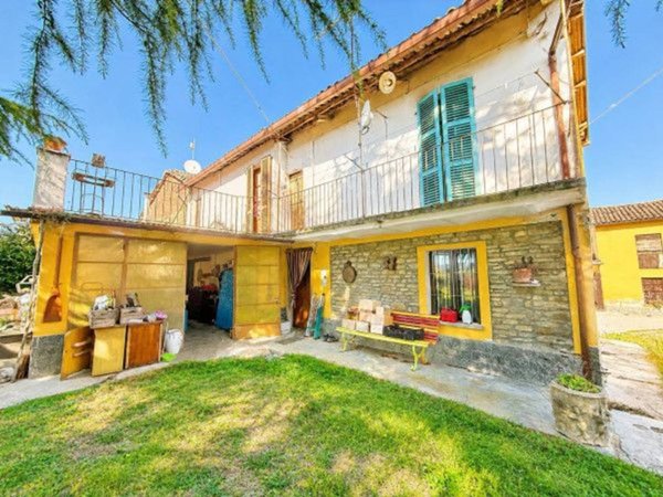 casa indipendente in vendita a Canelli