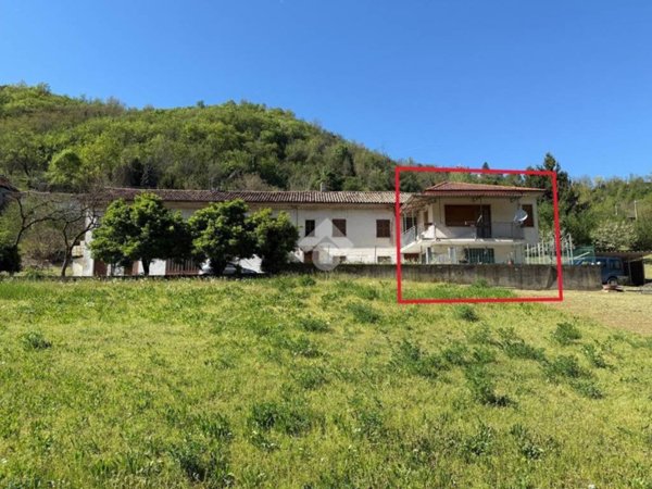 casa indipendente in vendita a Canelli