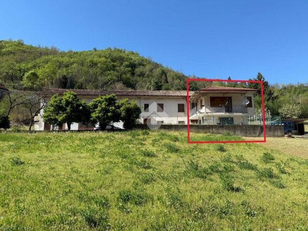 casa indipendente in vendita a Canelli
