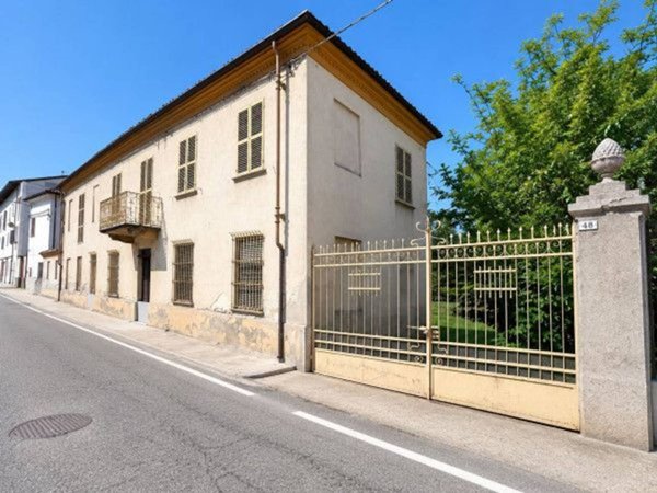 casa indipendente in vendita a Canelli