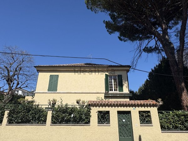 casa indipendente in vendita a Canelli