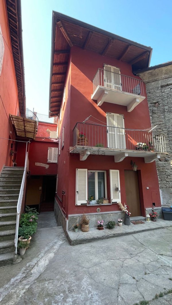intera palazzina in vendita a Canelli
