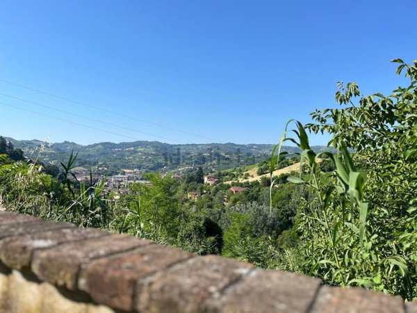 casale in vendita a Canelli