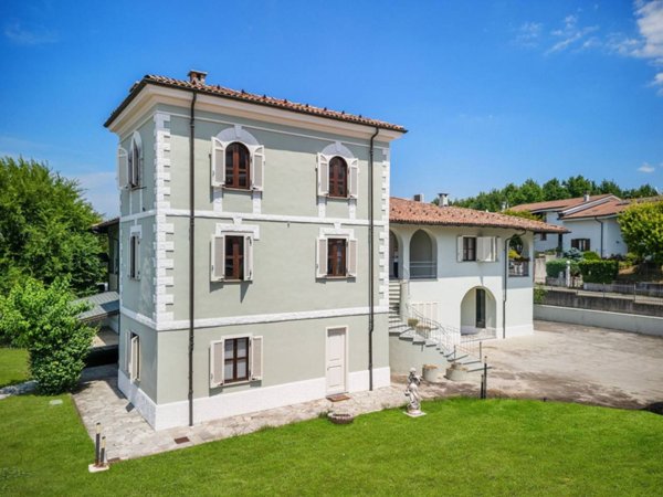 casa indipendente in vendita a Canelli