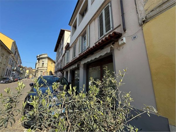 locale di sgombero in vendita a Canelli
