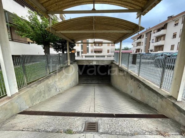 box auto in vendita a Canelli