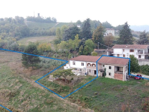 casa indipendente in vendita a Canelli