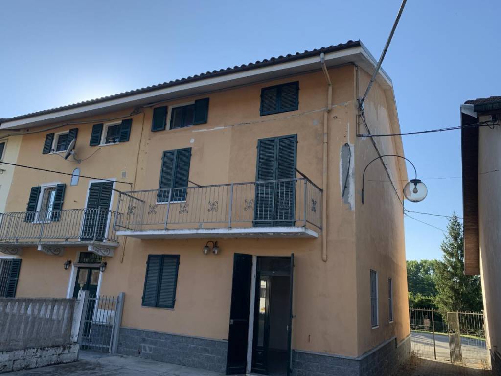 appartamento in vendita a Cantarana
