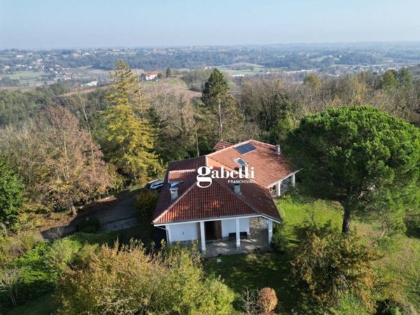 casa indipendente in vendita a Cantarana in zona Bricco Barrano