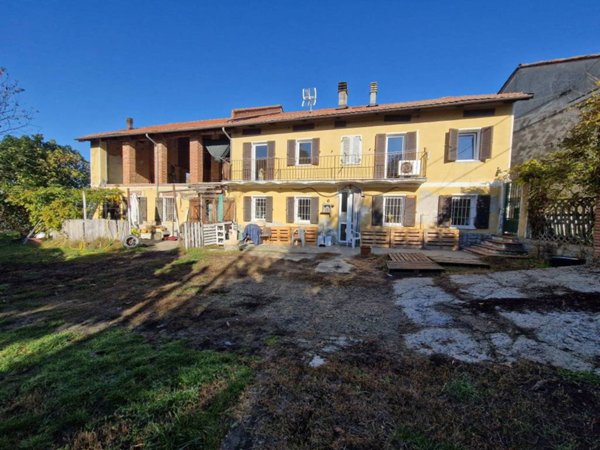 casa indipendente in vendita a Cantarana in zona Torrazzo