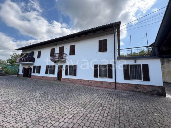 casa indipendente in vendita a Capriglio