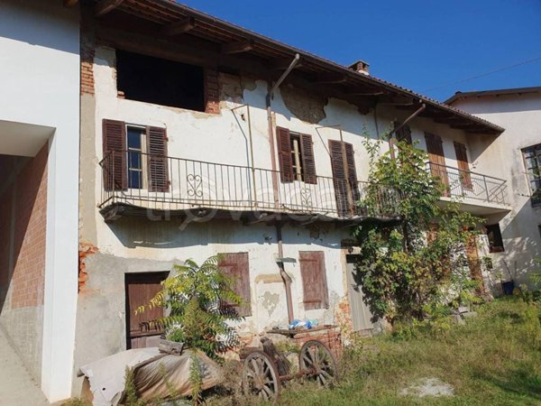 casa indipendente in vendita a Capriglio in zona Cecca