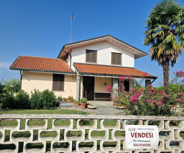casa indipendente in vendita a Casorzo Monferrato