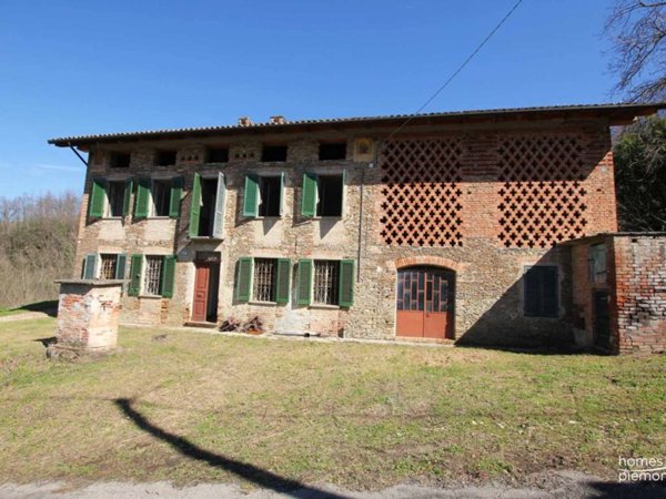 casa indipendente in vendita a Cassinasco