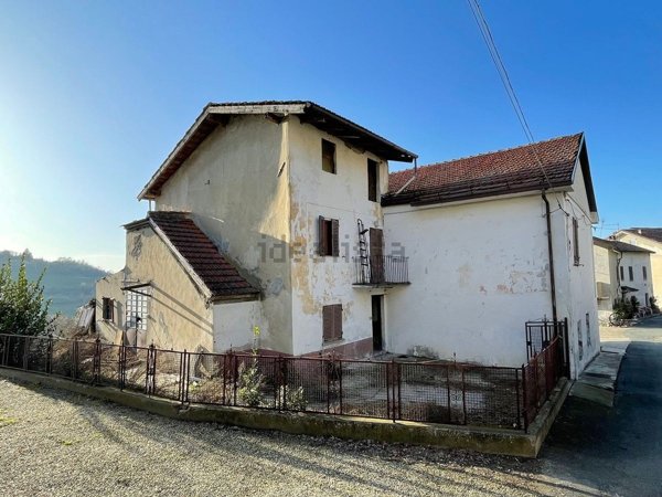 pentavano in vendita a Cassinasco