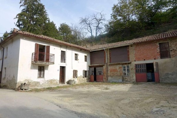 negozio in vendita a Cassinasco