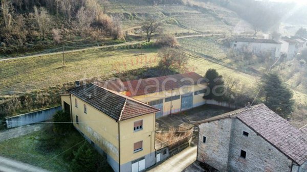 casa indipendente in vendita a Cassinasco