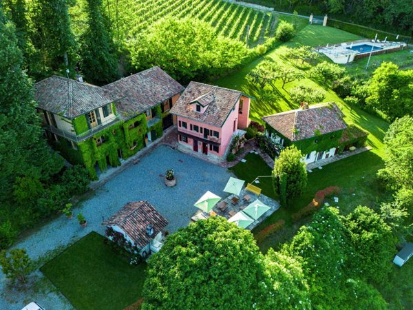 casa indipendente in vendita a Cassinasco